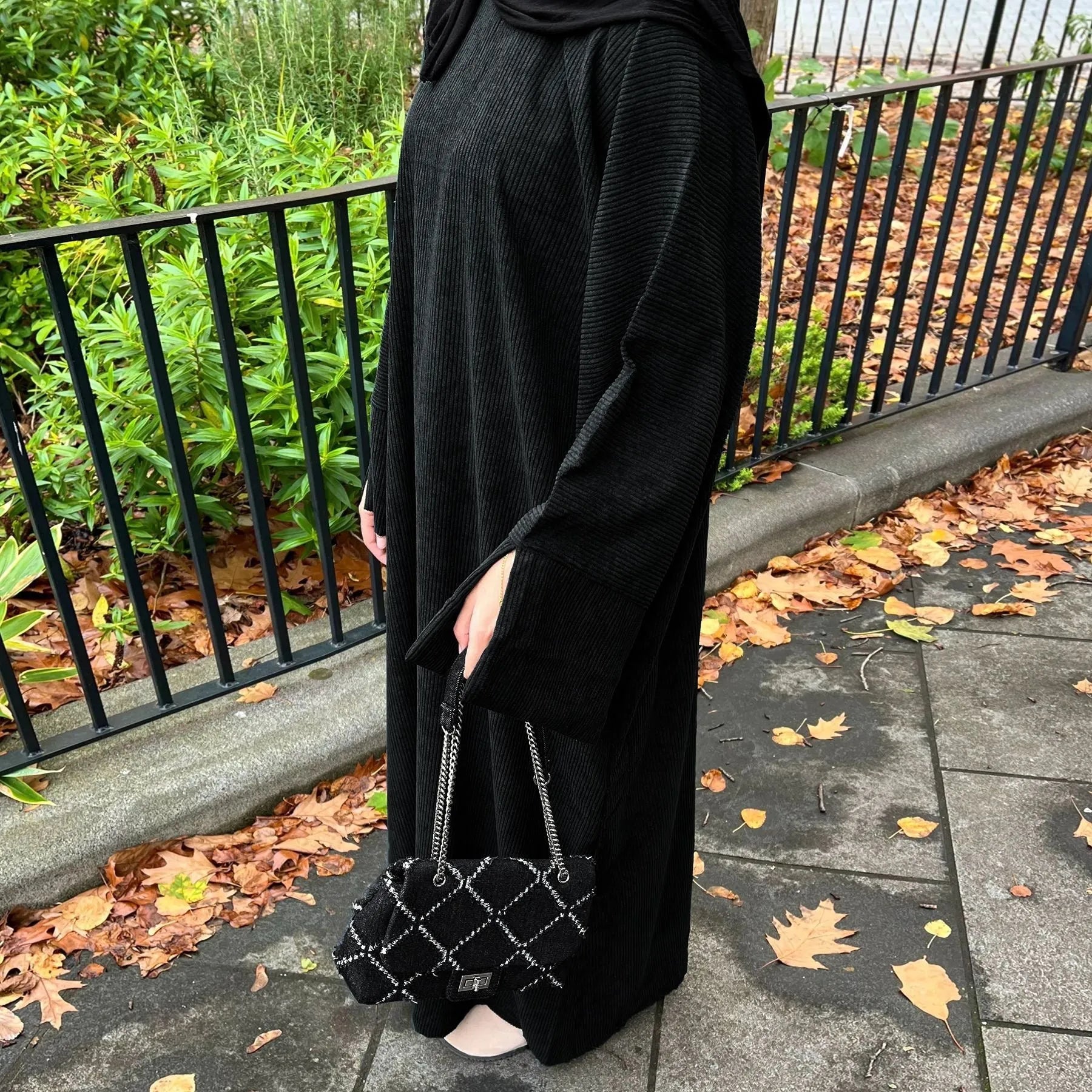 Corduroy winter abaya - colour Black